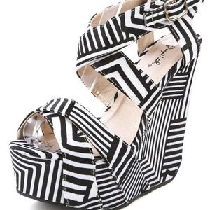 Qupid Abstract Geometric Stripe Wedge Sandals